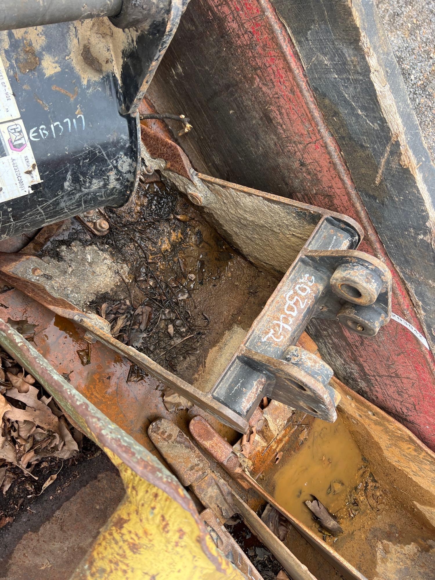 18" PIN ON BUCKET (A52707)
