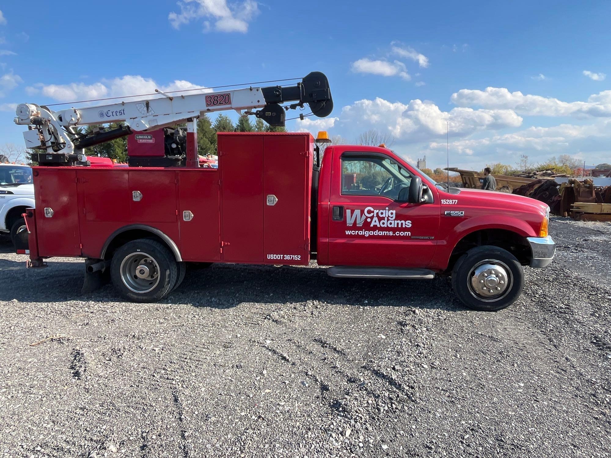 FORD F550 SUPER DUTY SERVICE TRUCK (A52707)