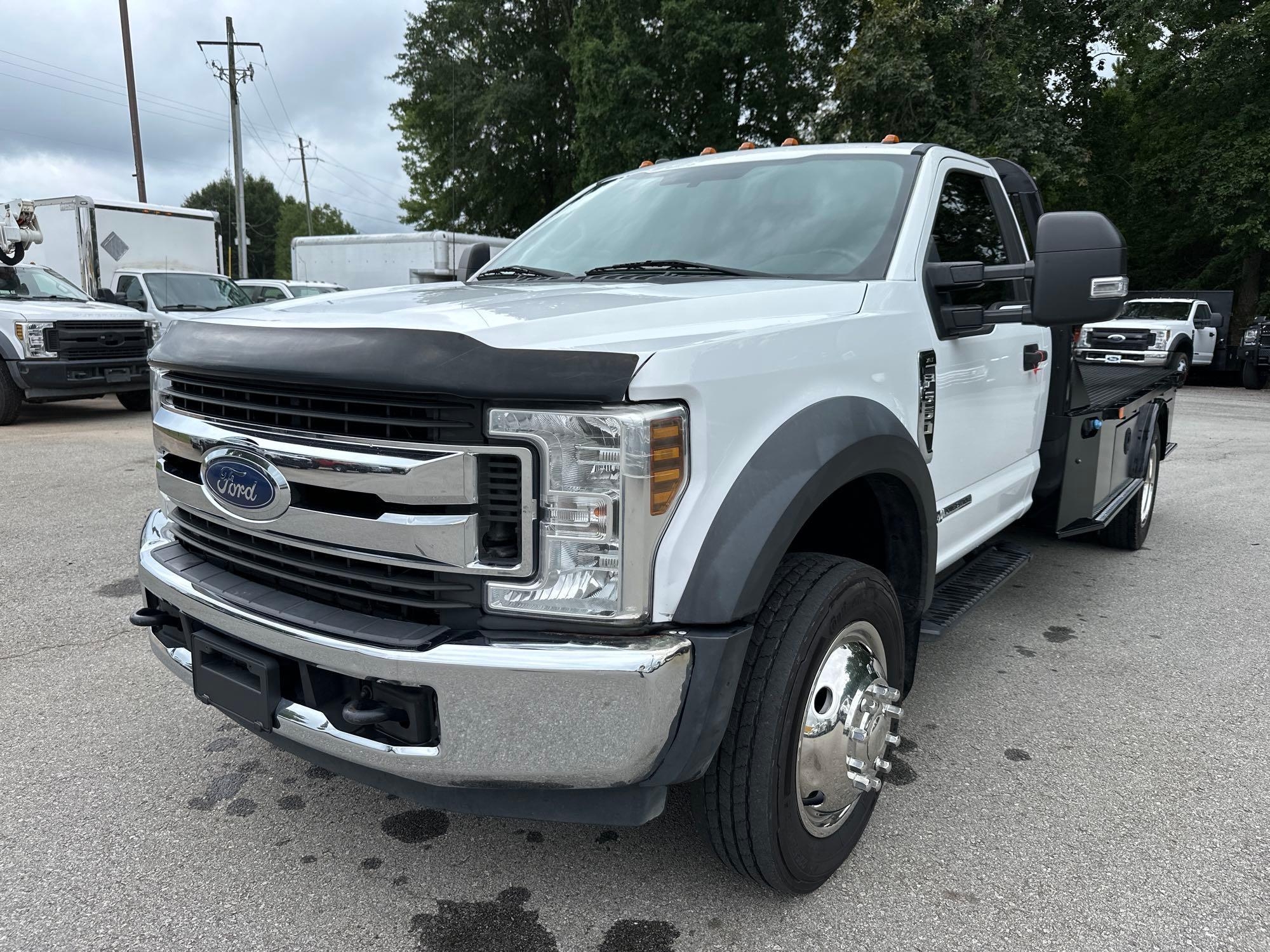 2018 Ford F-550 Flat Bed Truck, VIN # 1FDUF5GTXJEC35552 (A51572)
