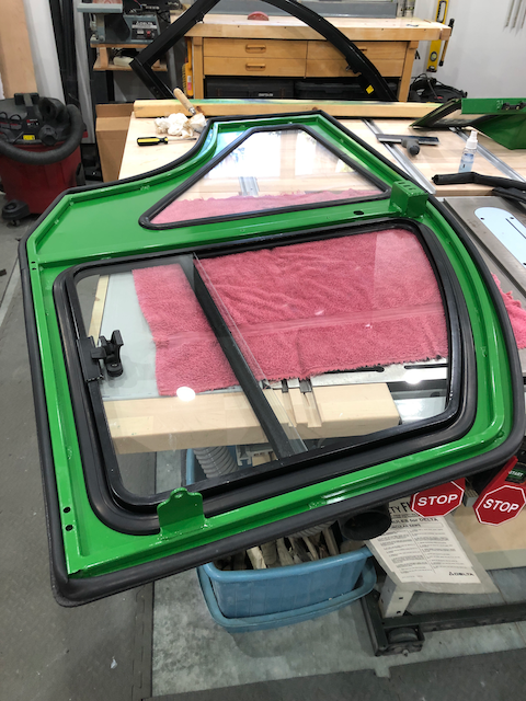 204 Cab Door R Finish .png