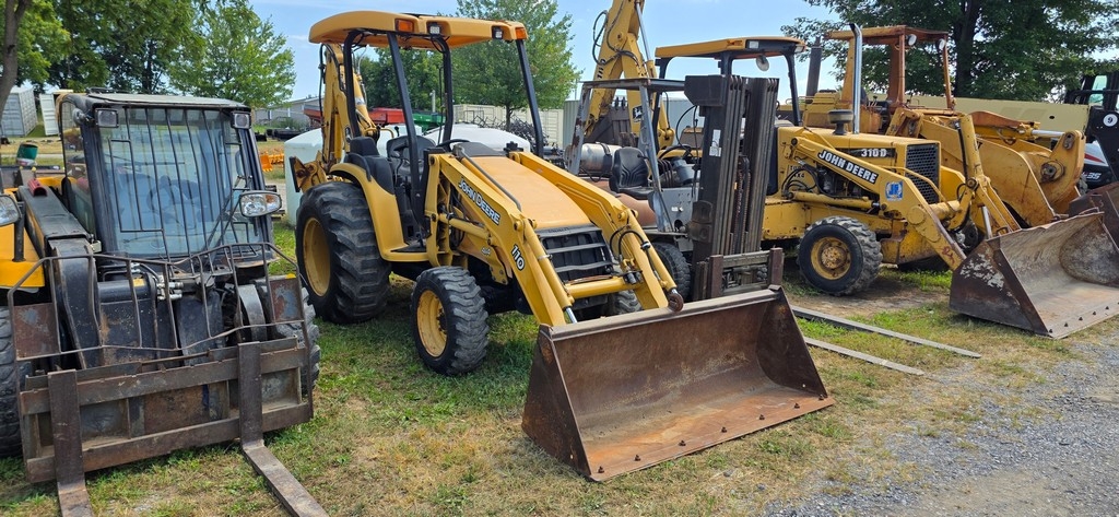 2002 John Deere 110 Backhoe (RUNS) (A50774)