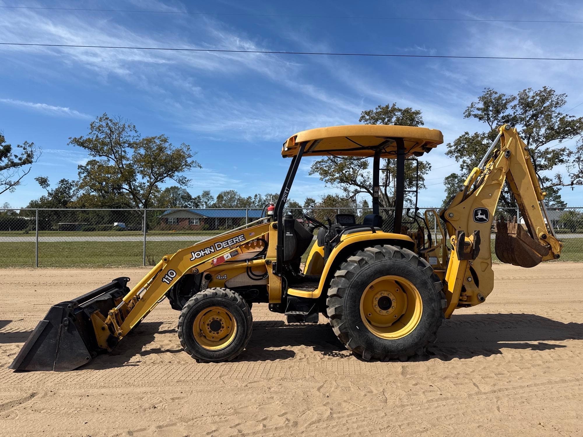 2003 JOHN DEERE 110 BACKHOE (A52707)