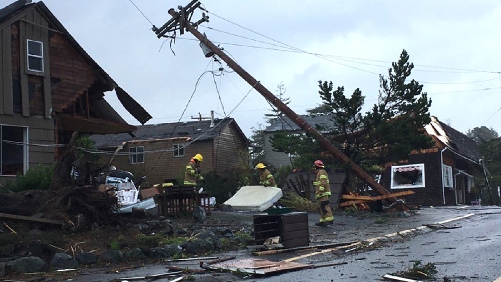 204a0ae7-1d1a-4513-801b-30e1c9884098-large16x9_161014_katu_manzanita_tornado_1_1200 (2).jpg