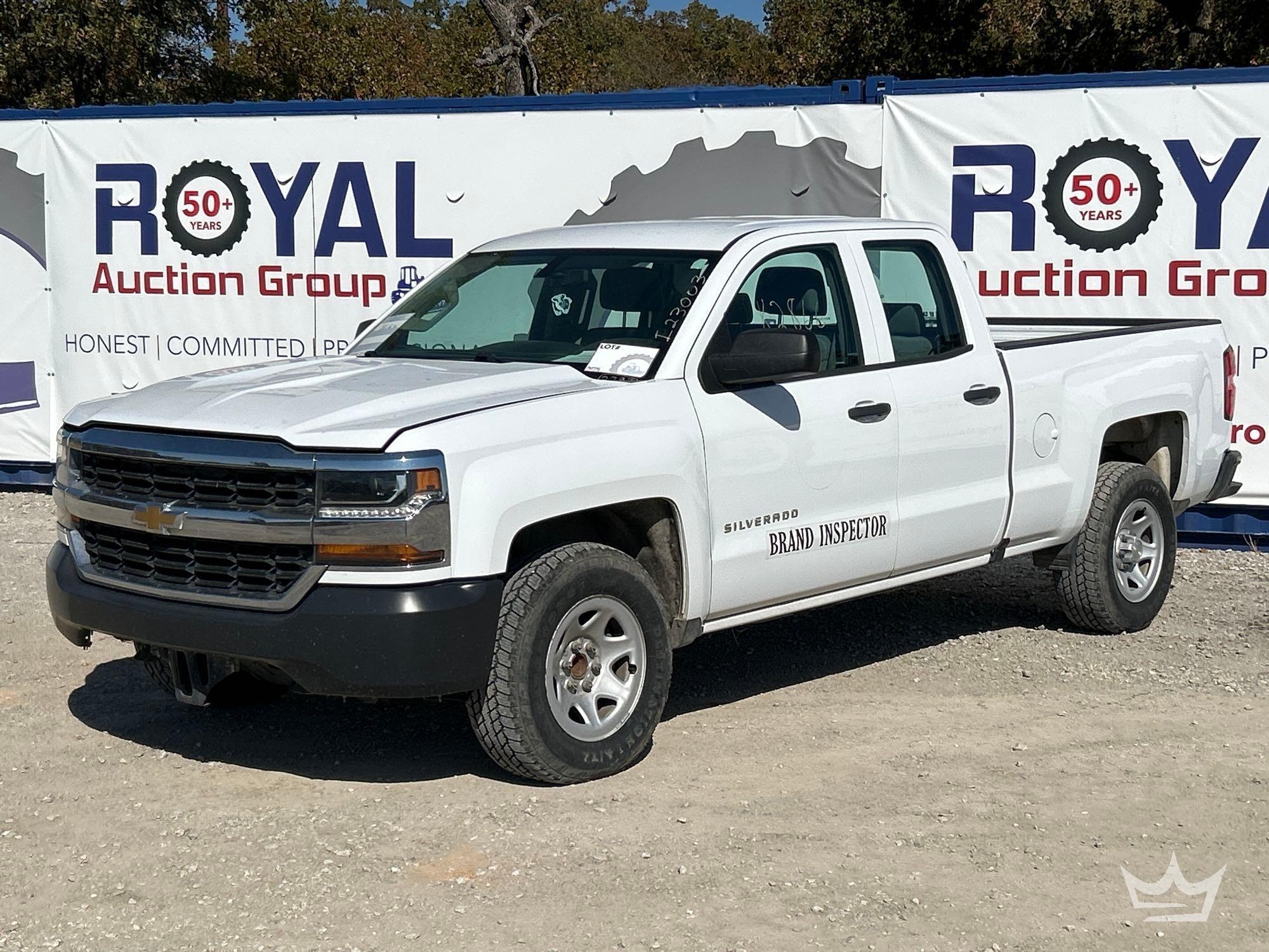 2017 Chevrolet Silverado 1500 Crew Cab Pickup Truck (A55973)