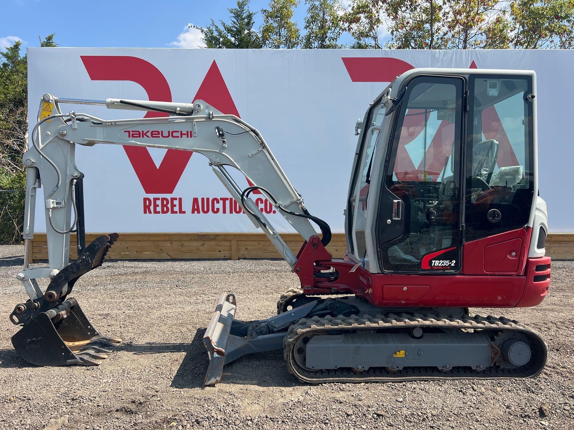 TAKEUCHI TB235-2 EXCAVATOR (A52706)