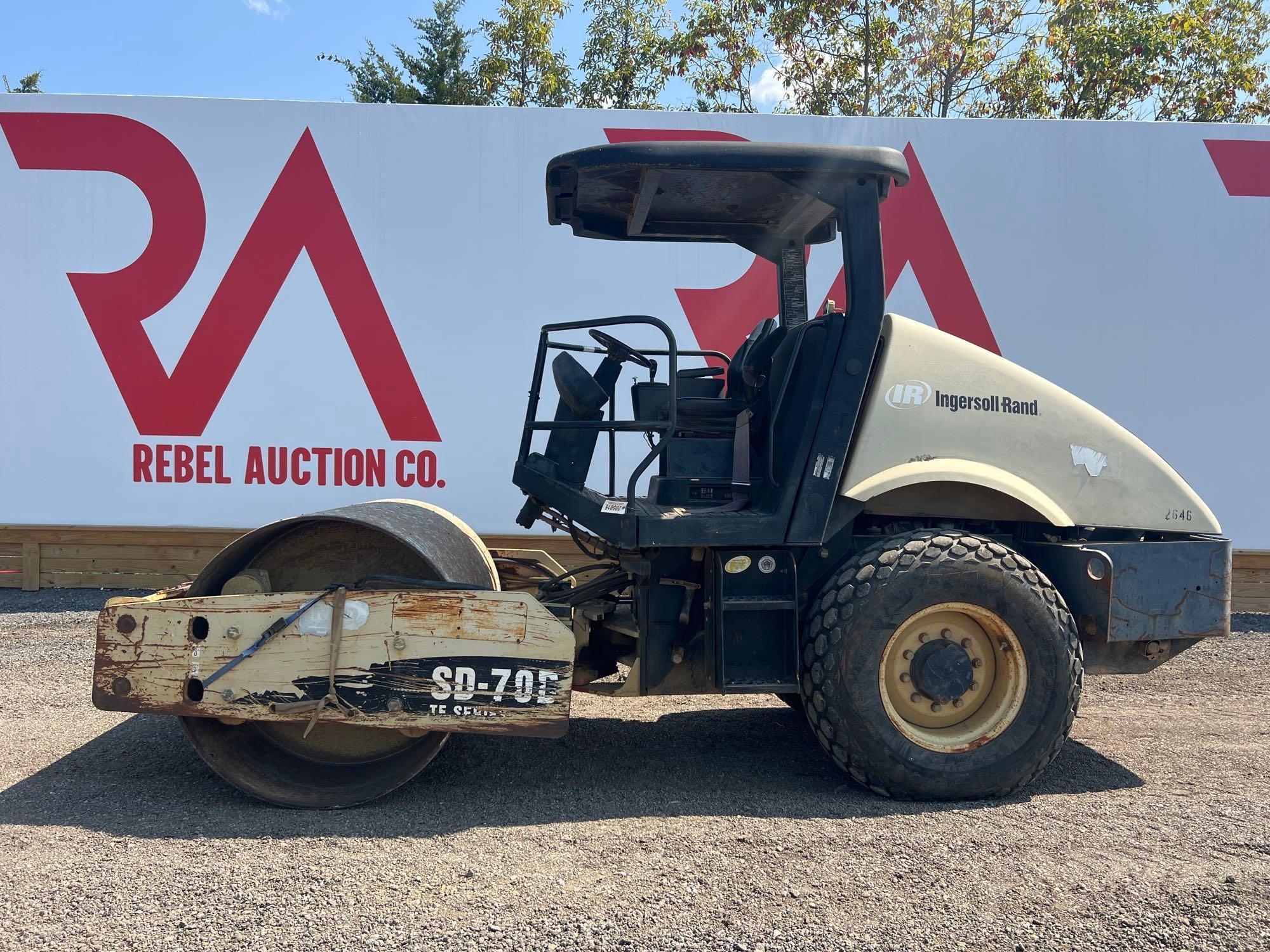 INGERSOLL RAND SD-70D TF SMOOTH DRUM ROLLER (A52706)