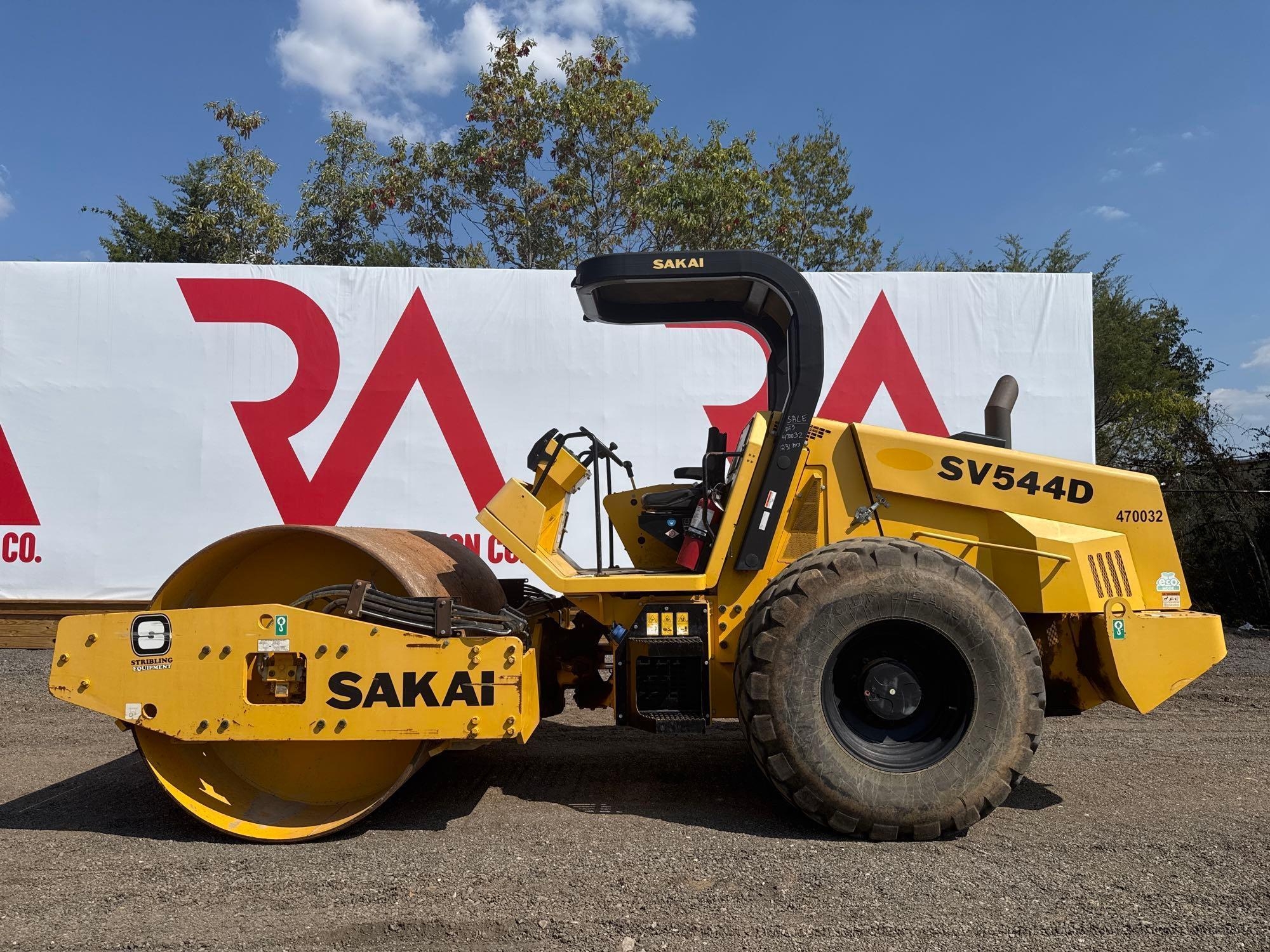 SAKAI SV5440 SMOOTH DRUM ROLLER (A52706)