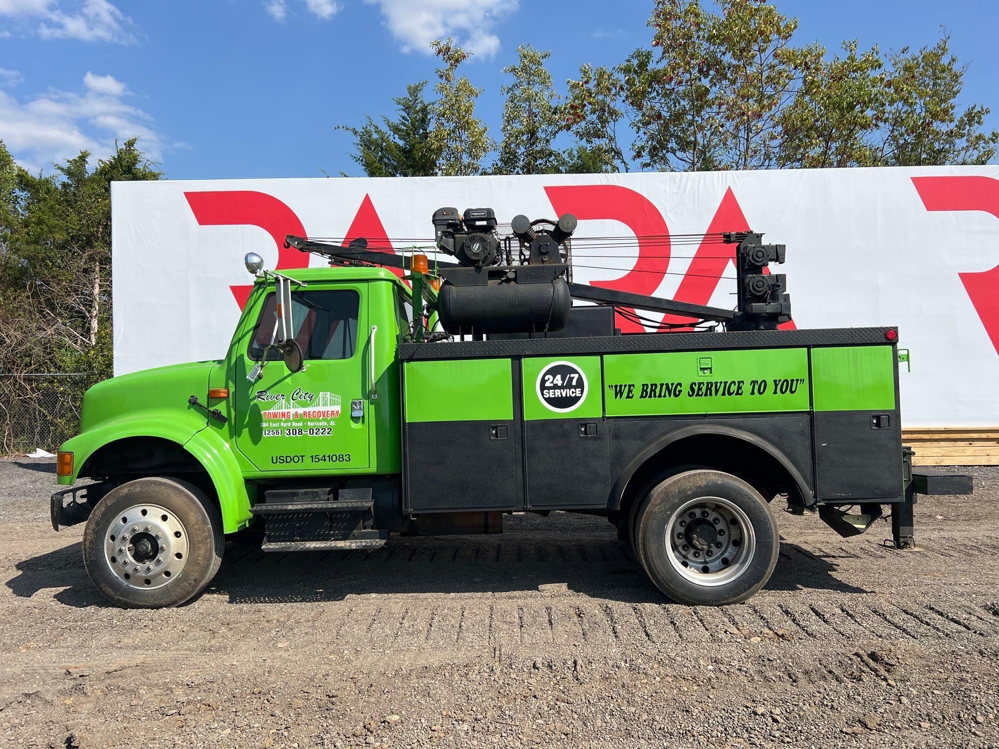 2001 INTERNATIONAL 4700 4X2 SERVICE TRUCK (A52706)