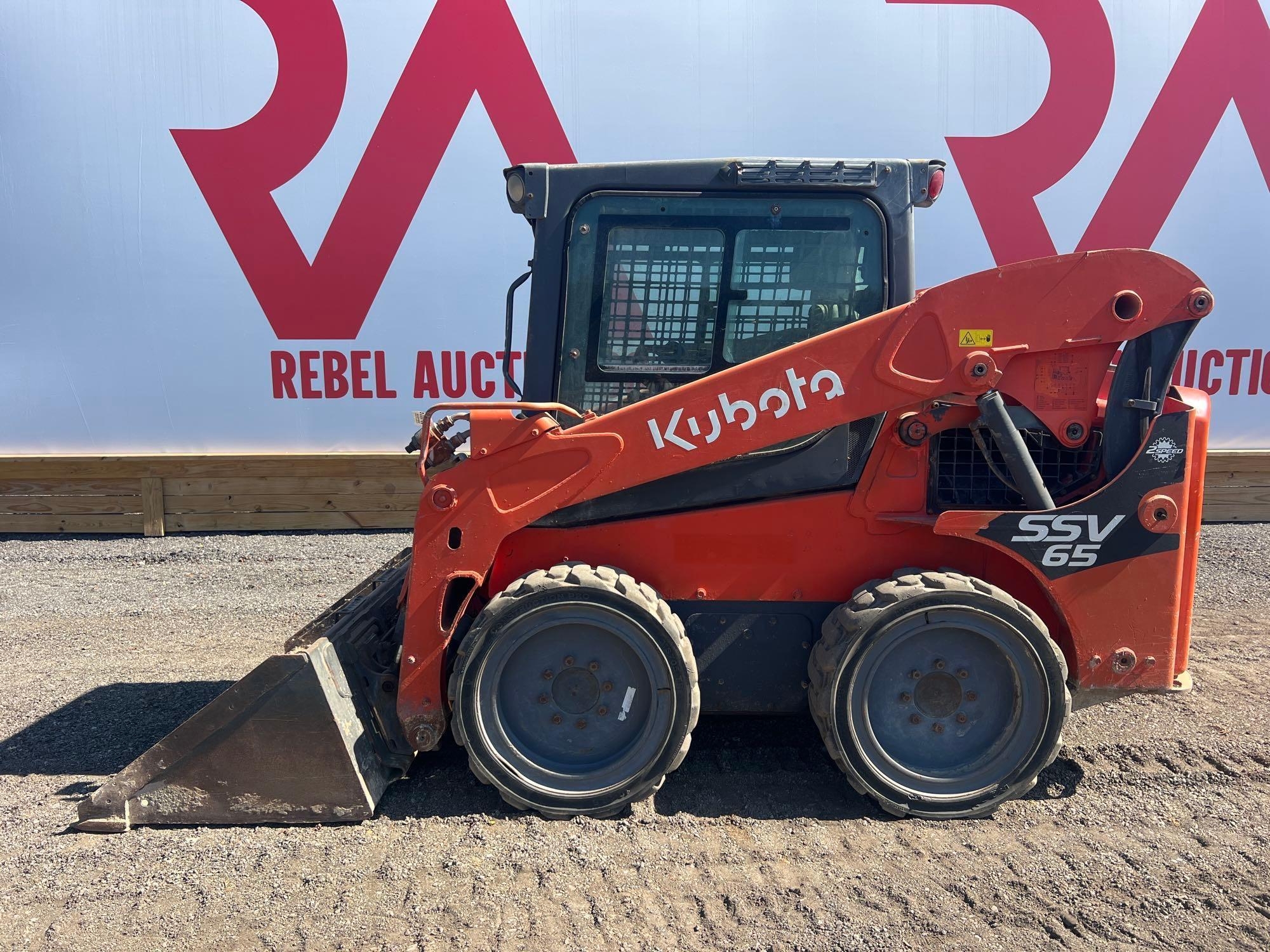 KUBOTA SSV65 SKID STEER (A52706)