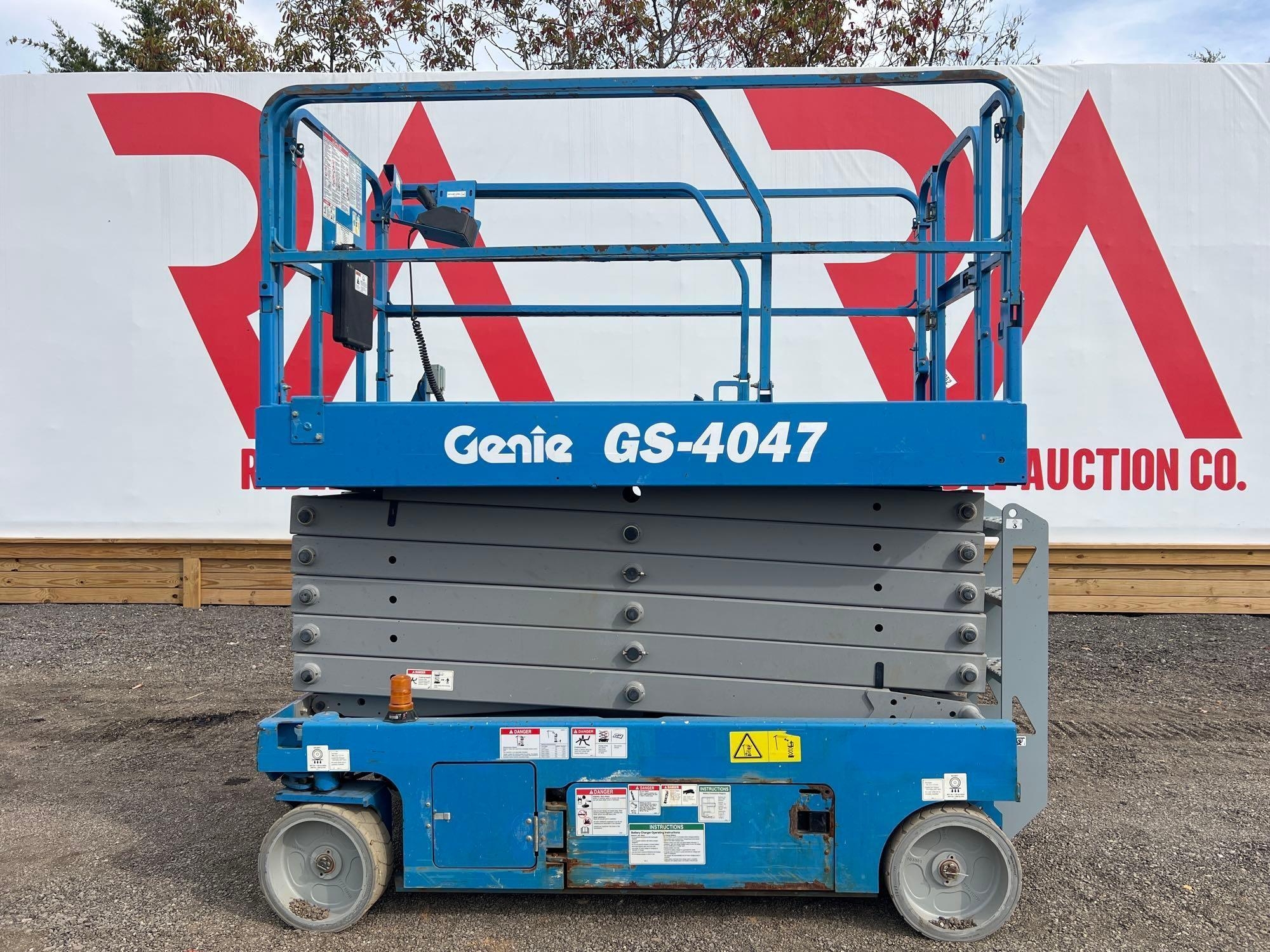 2015 GENIE GS-4047 ELECTRIC SCISSOR LIFT (A52706)