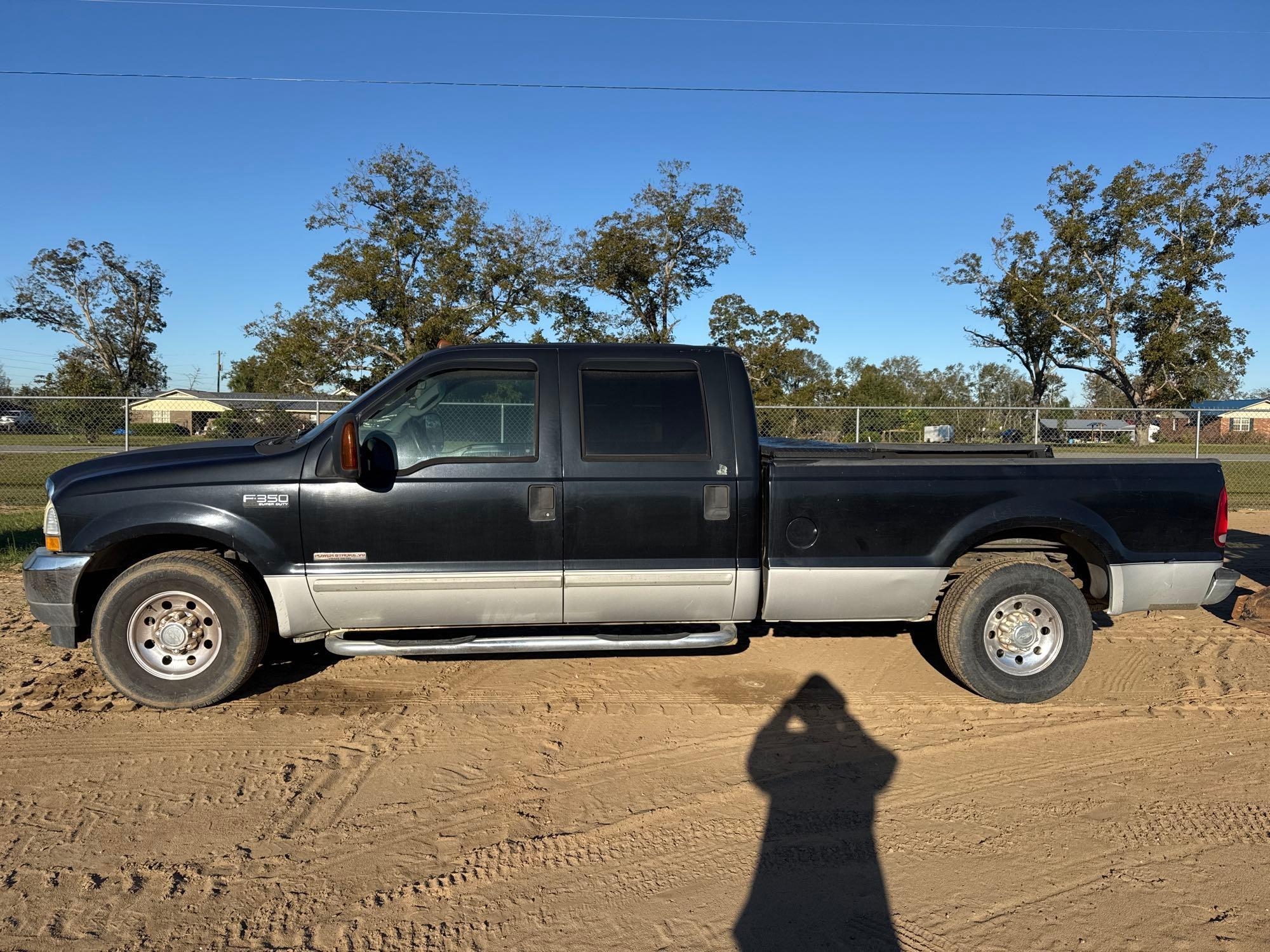 2003 FORD F350 XLT SUPER DUTY CREW CAB TRUCK (A57192)