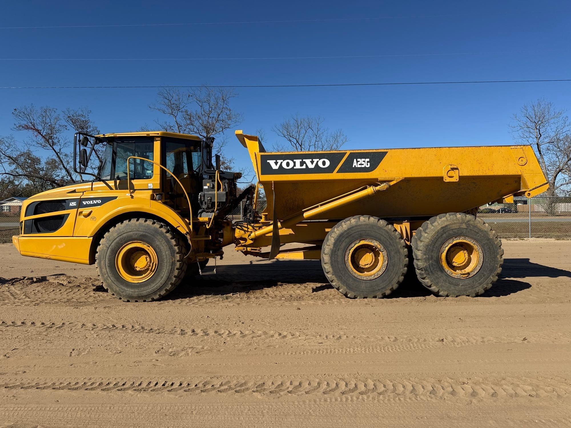 2014 VOLVO A25G OFF ROAD DUMP TRUCK (A52709)