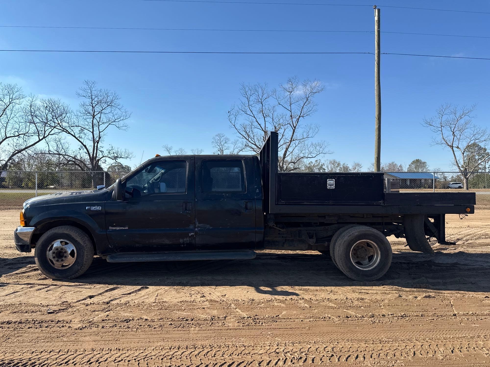 2000 FORD F-350XL SUPER DUTY FLATBED TRUCK (A58375)