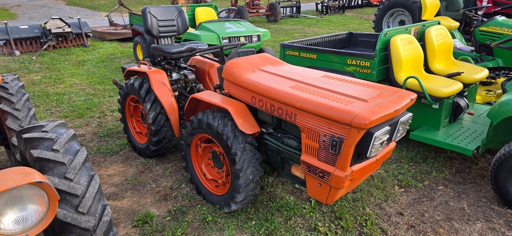 Goldoni 240 Tractor (RIDE AND DRIVE) (A50775)