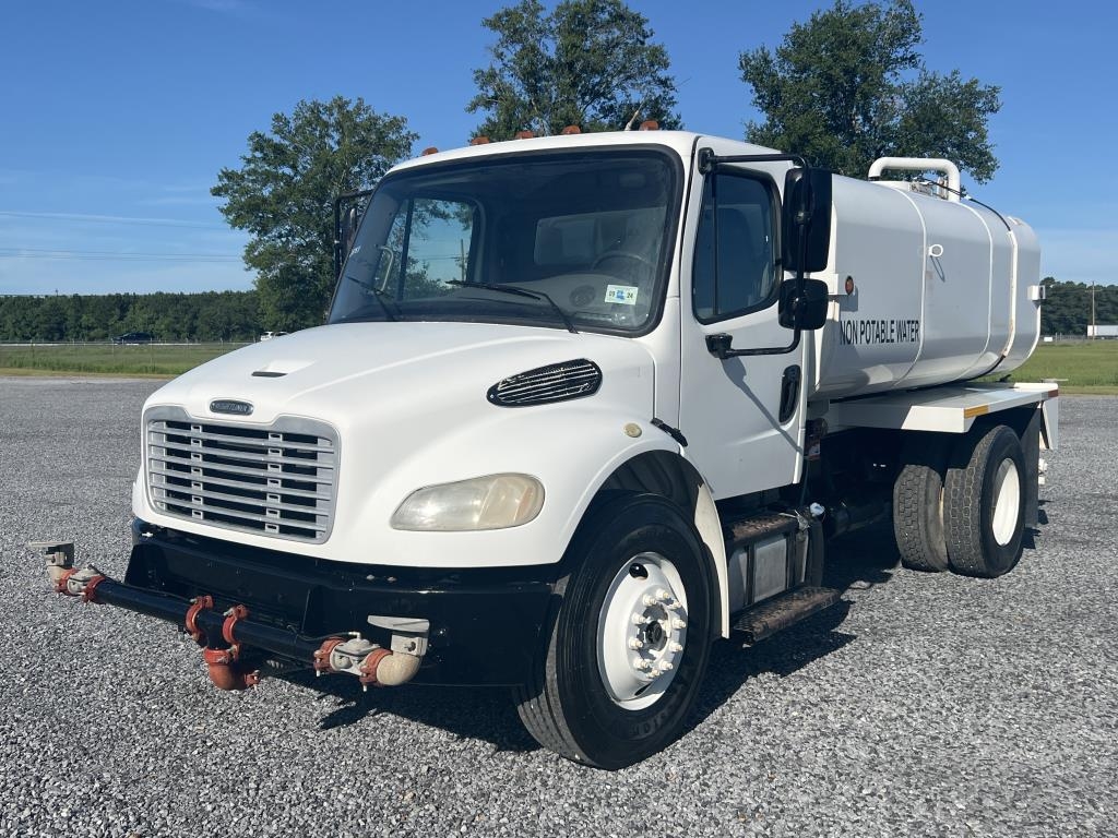 2013 Freightliner M2 106 Water Truck (A53117)
