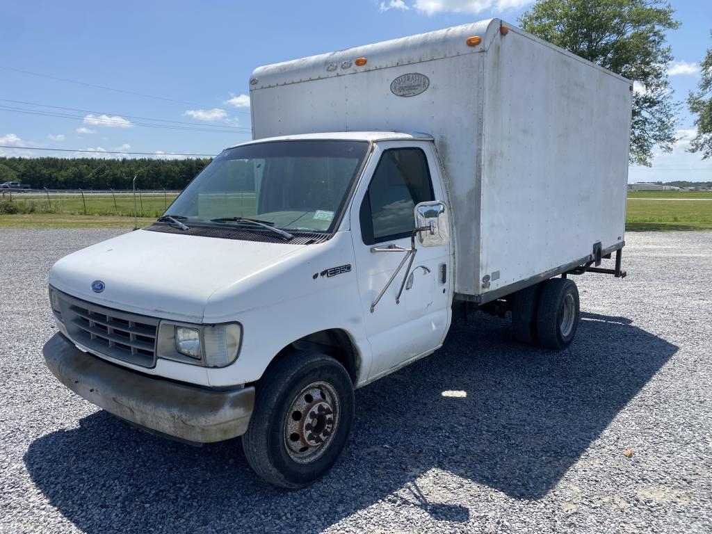 1992 Ford E350 Box Truck (A53117)