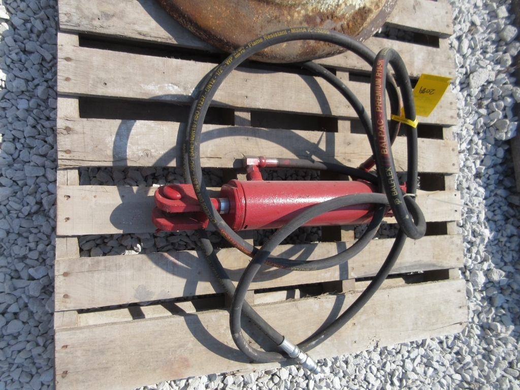 3.5 x 8 Hydraulic Cylinder (A50515)