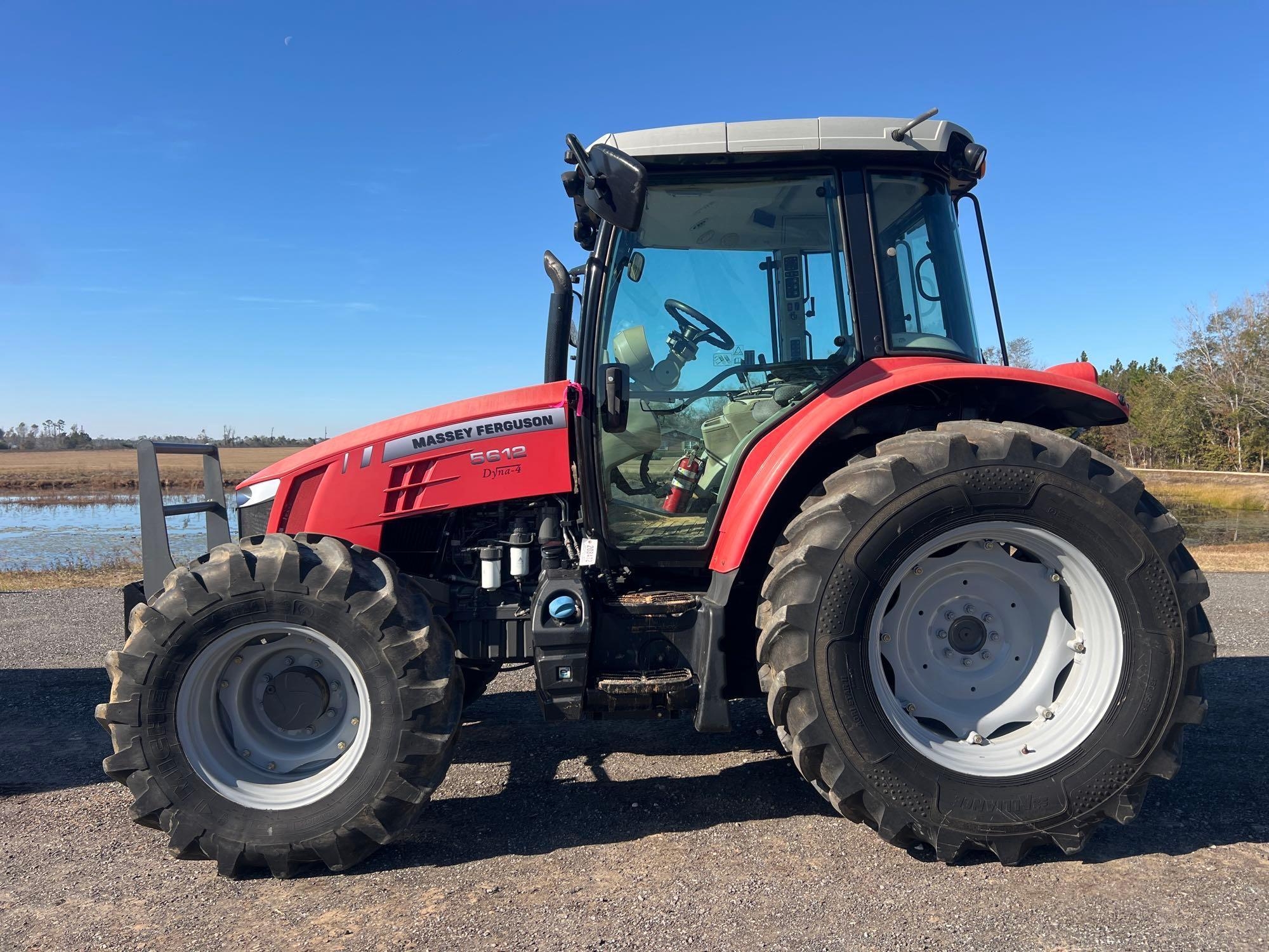 2014 MASSEY FERGUSON 5612 DYNA-4 TRACTOR (A59823)