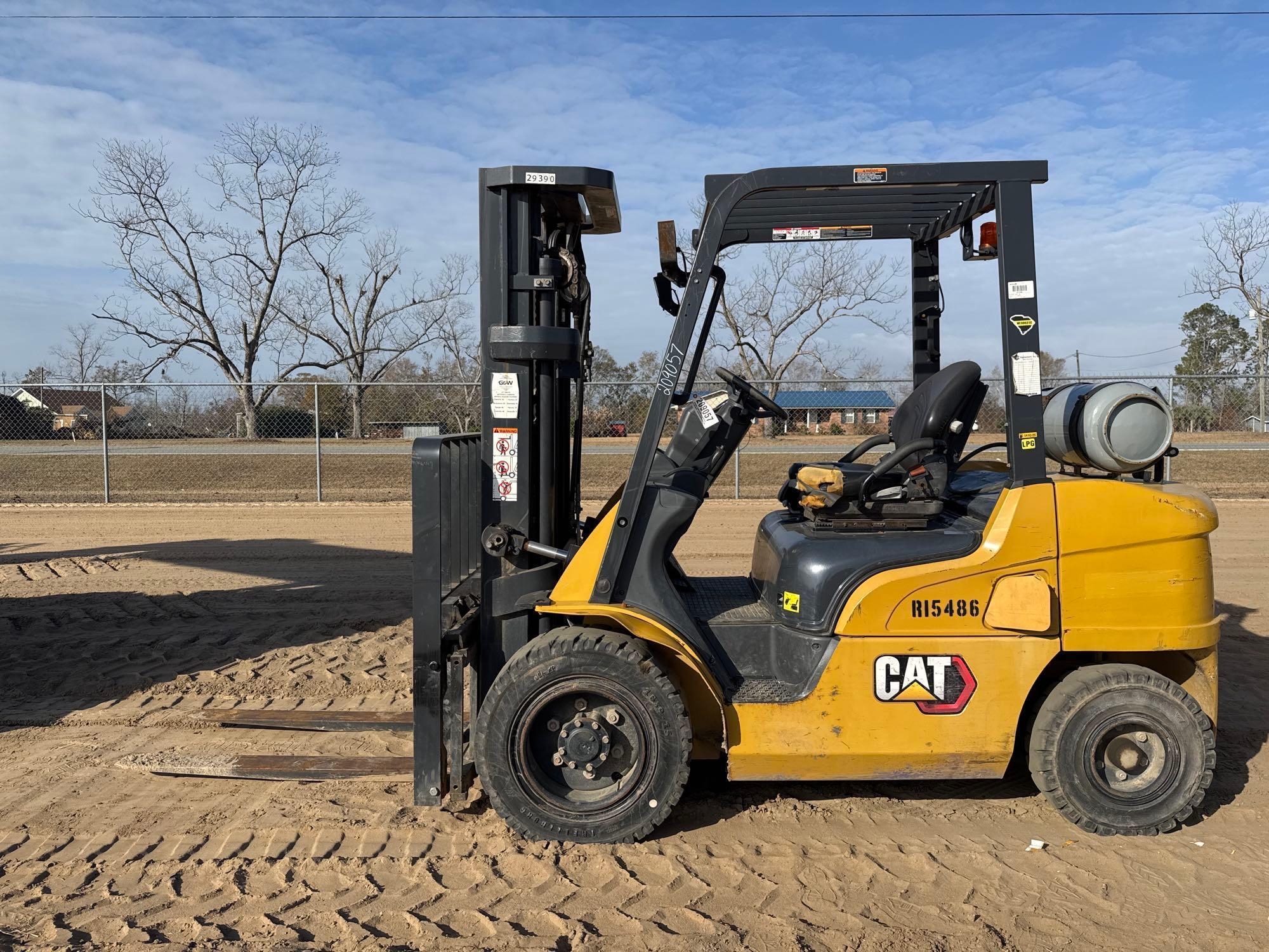 2021 CATERPILLAR GP30N STRAIGHT MAST FORKLIFT (A60429)