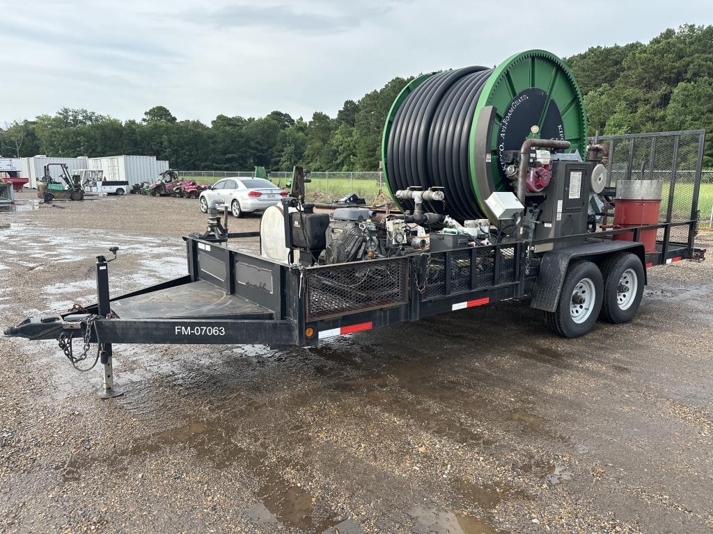 2015 Hooper T/A Trailer w/Mounted Foaming System (A53117)