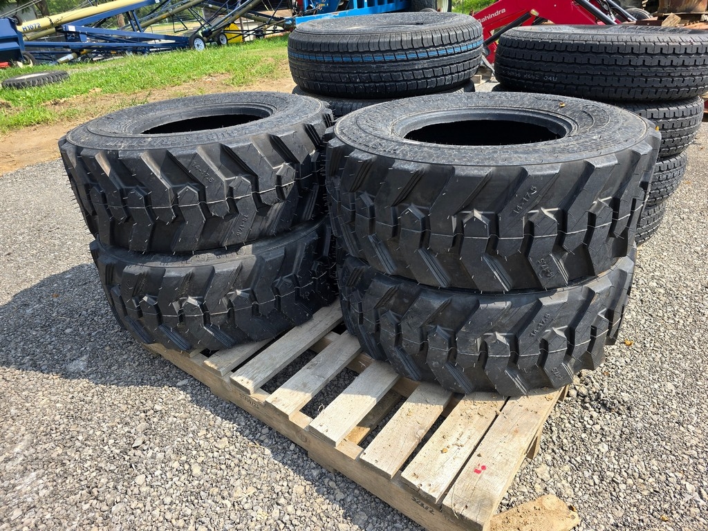 New 4-17.5 Forerunner Skidloader Tires (A50774)