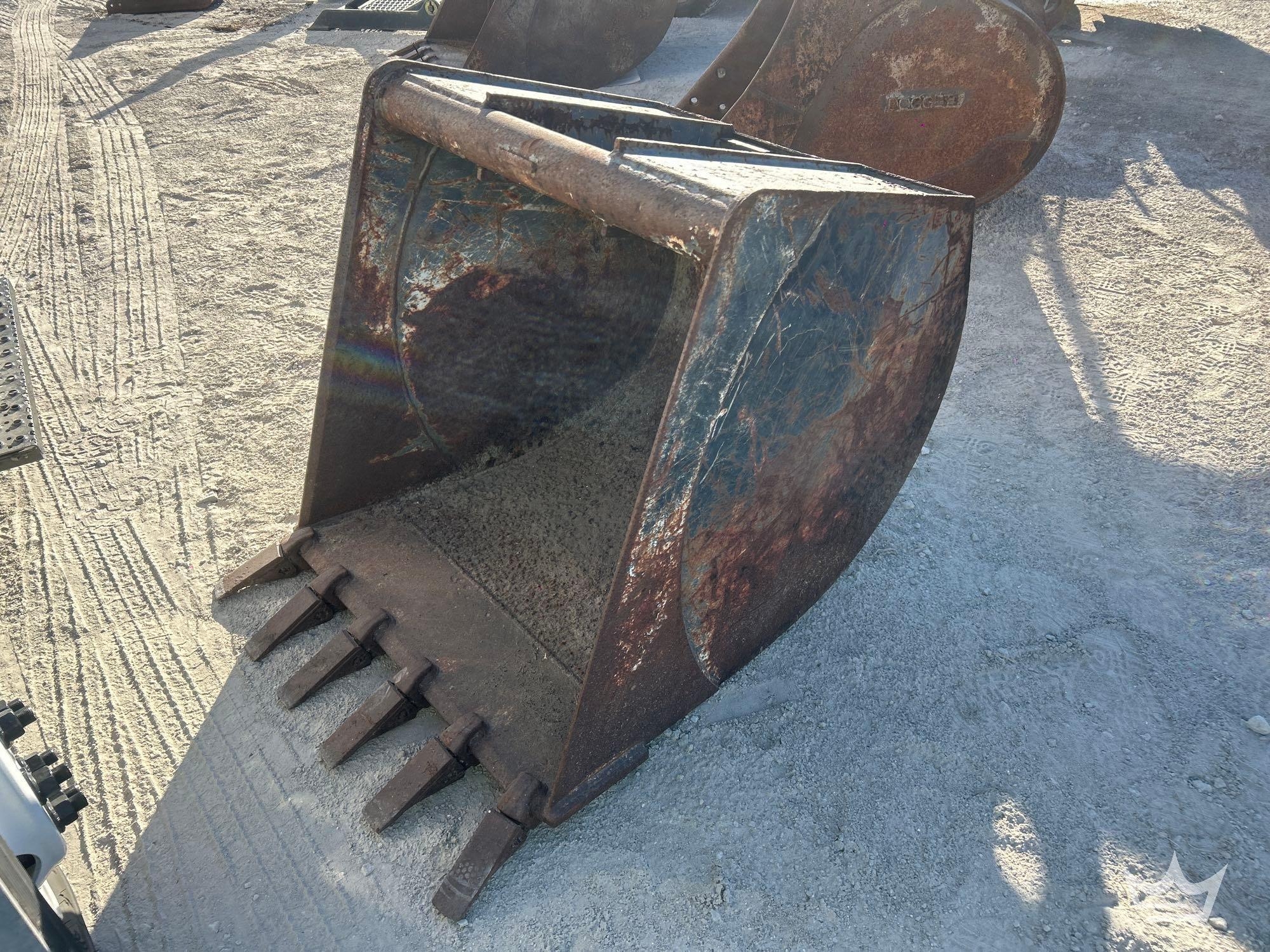 36in Digging Tooth Bucket Excavator Attachment (A56857)