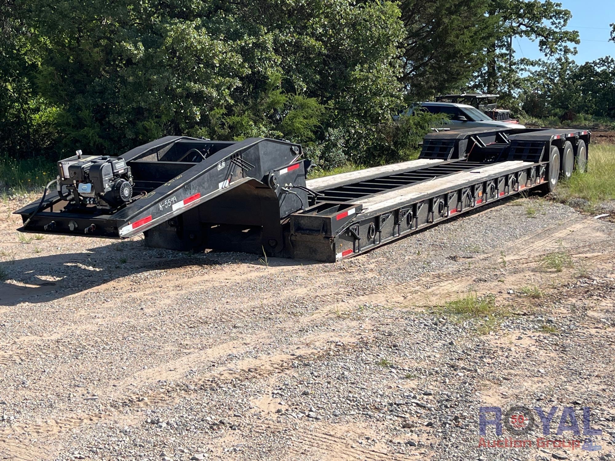 1996 Eager Beaver 44ft. 50 Ton Tri-Axle RGN Lowboy Trailer (A49461)