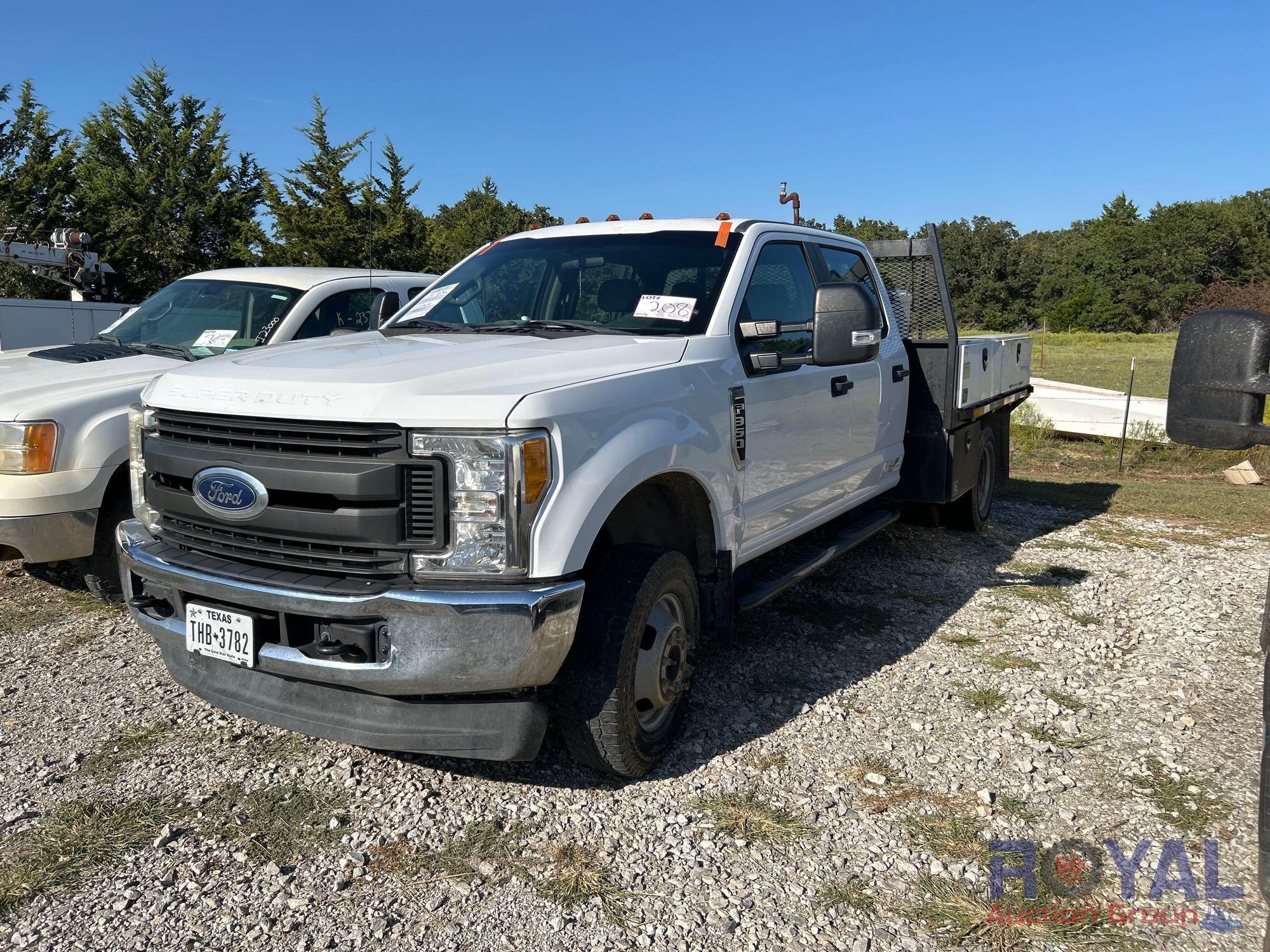 2017 Ford F-350 4x4 Crew Cab Flatbed Service Truck (A52377)
