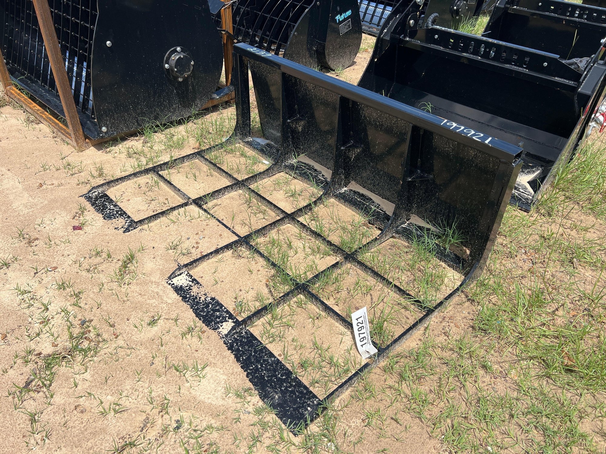 UNUSED FUTURE SKID STEER QUICK ATTACH LAND LEVELER (A51244)