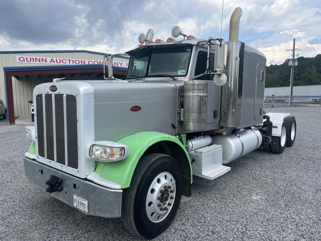 2012 Peterbilt 388 Sleeper Truck Tractor (A53117)