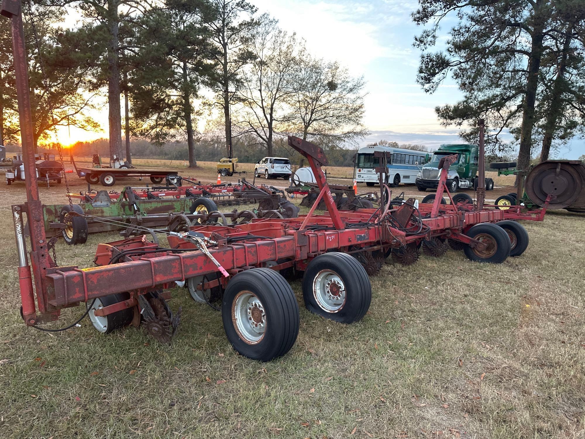CASE IH 8R PLANTER (A52708)