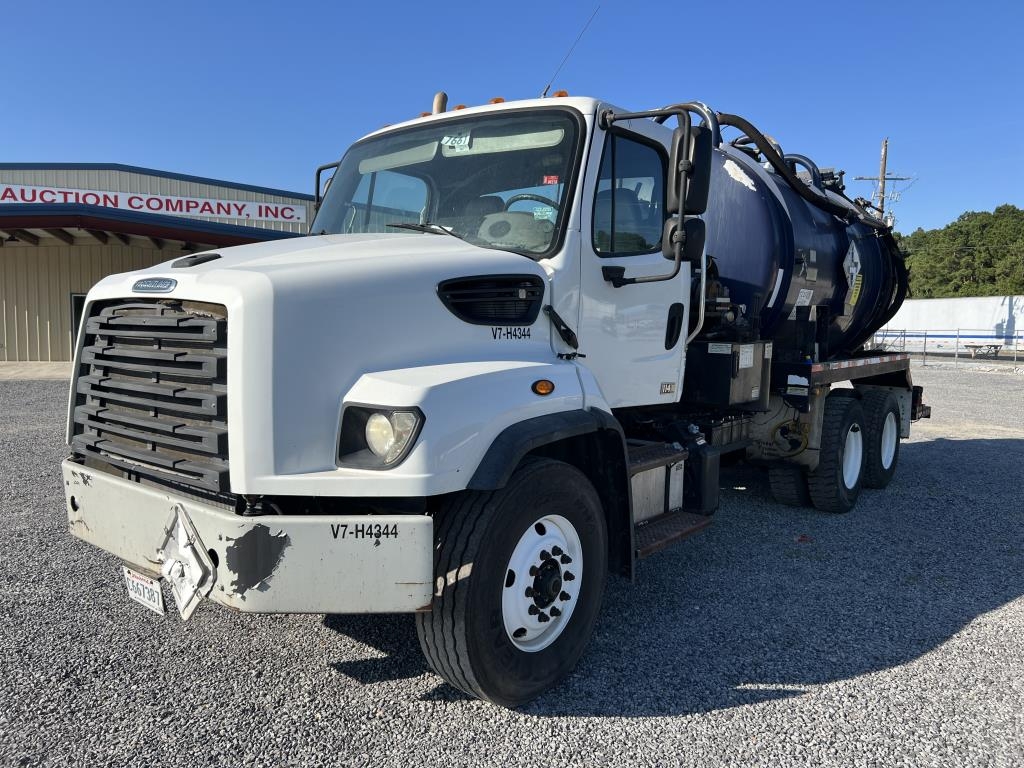 2013 Freightliner Hydro Vac Truck (A53117)