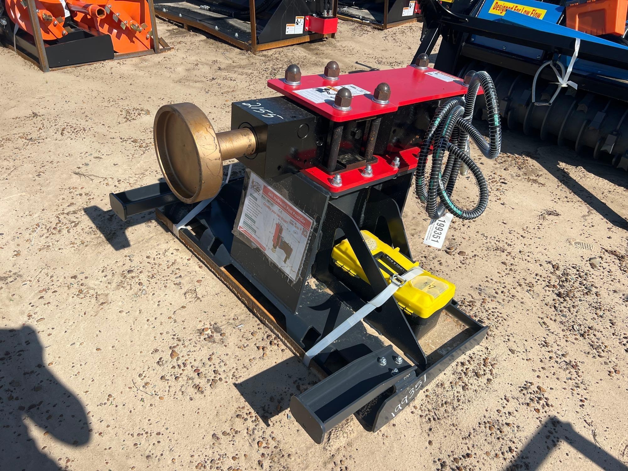 UNUSED RAYTREE RMPP680 HYD POST POUNDER (A51248)
