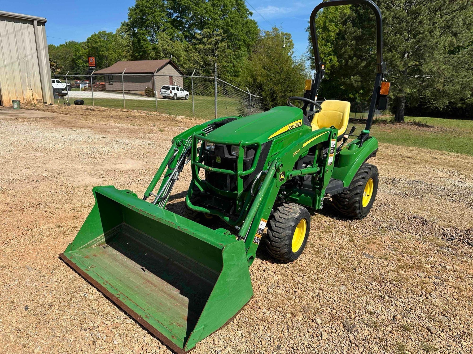 2019 John Deere 1023E Tractor (A51573)