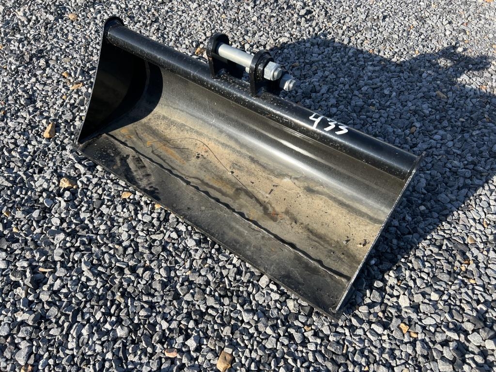 2025 IR UNUSED Cleanout Bucket (A53117)