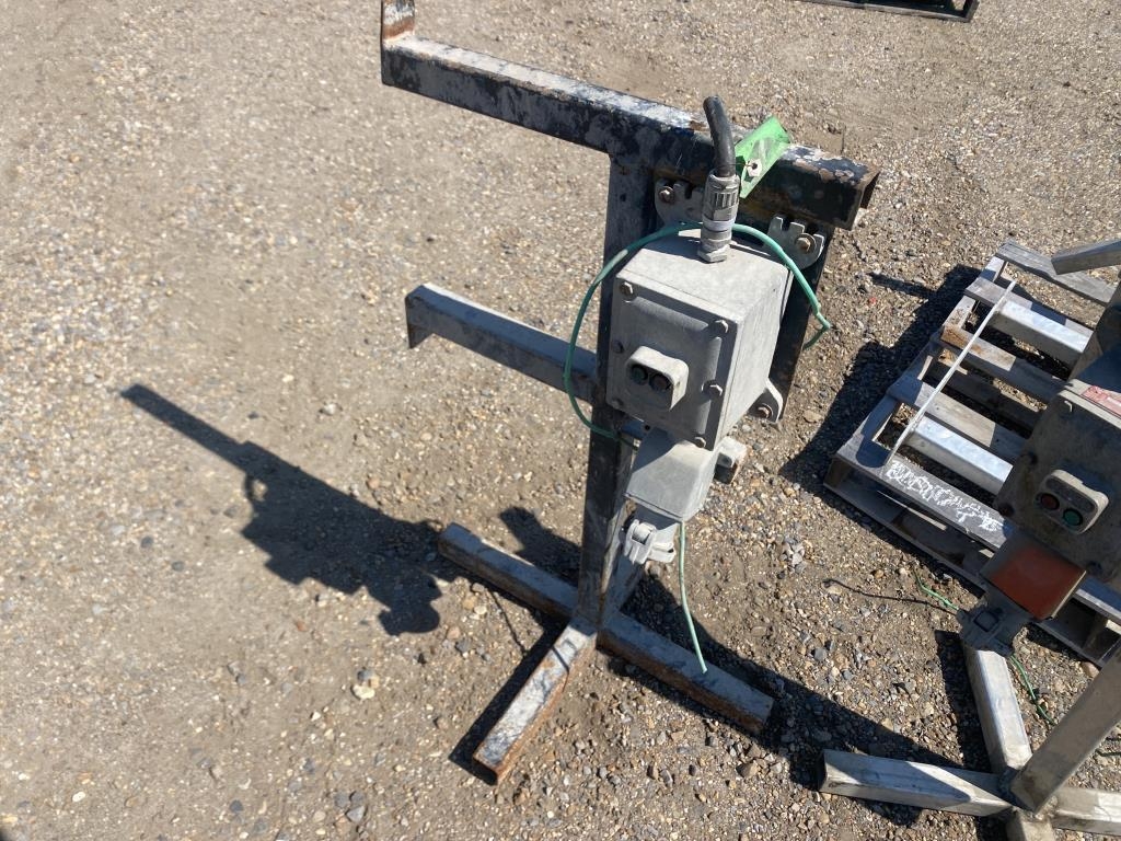 Miscellaneous electrical stands (A53117)