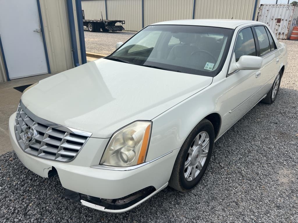 2008 Cadillac DTS Sedan (A53117)