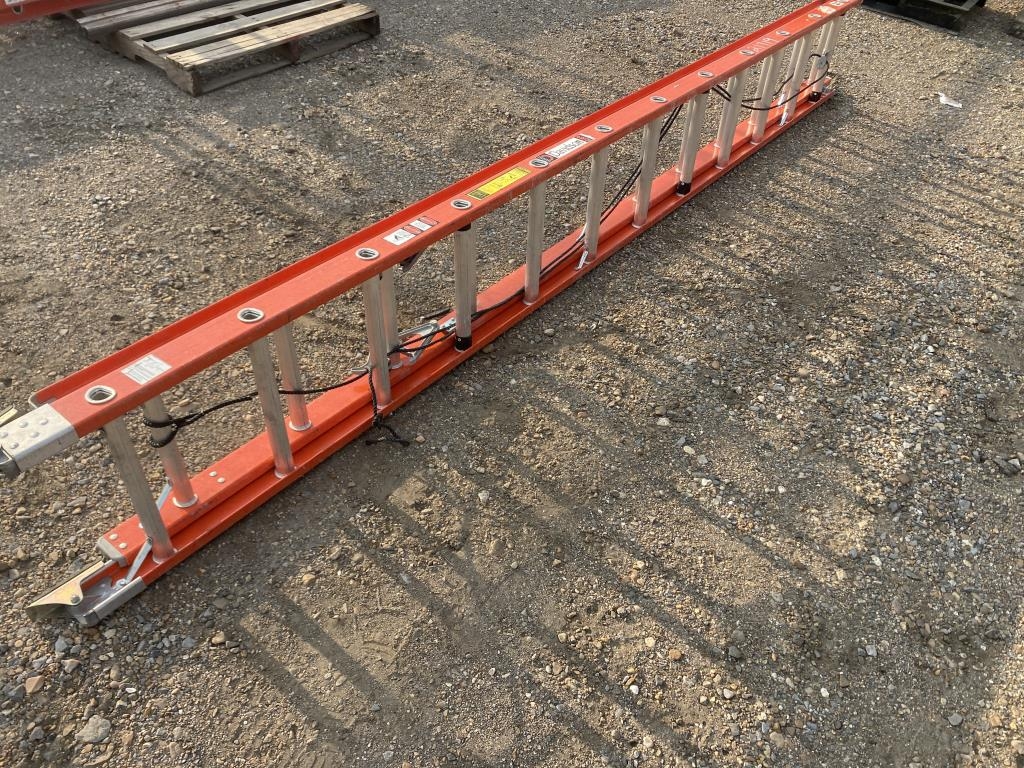 2006 Davidson Pro 534-24 24' Ladder (A53117)