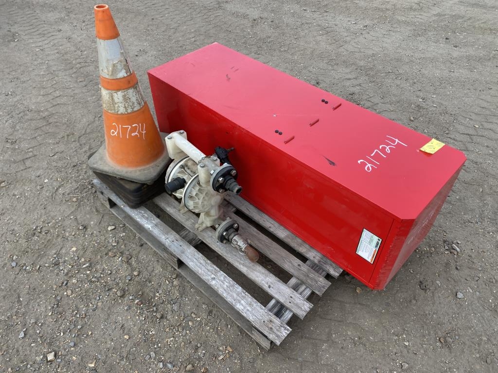 1 pallet of Tool box /Pump/5 safety cones (A53117)