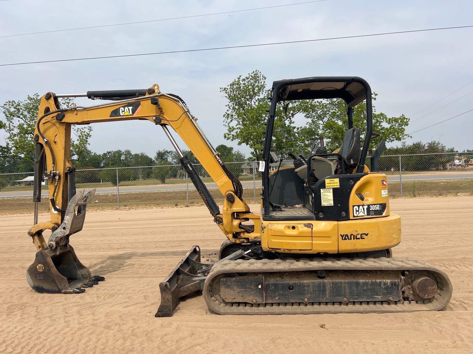 2016 CATERPILLAR 305E2 CR EXCAVATOR (A65056)
