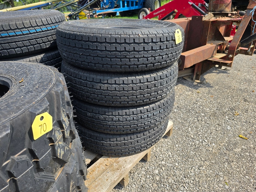 New 4-235/80R16 Montreal Trailer Tires (A50774)