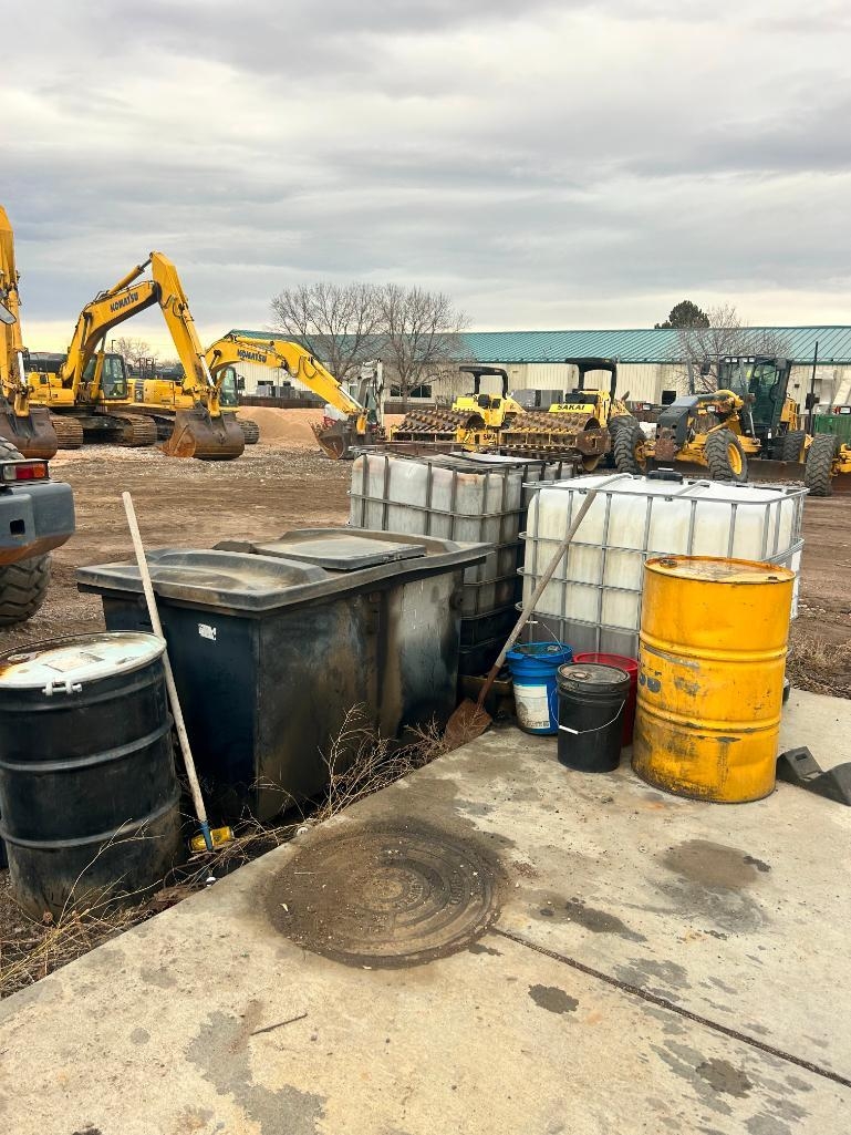 LOT: Oil & Oil Filter Dumpster, Totes of Used Oils (A59076)