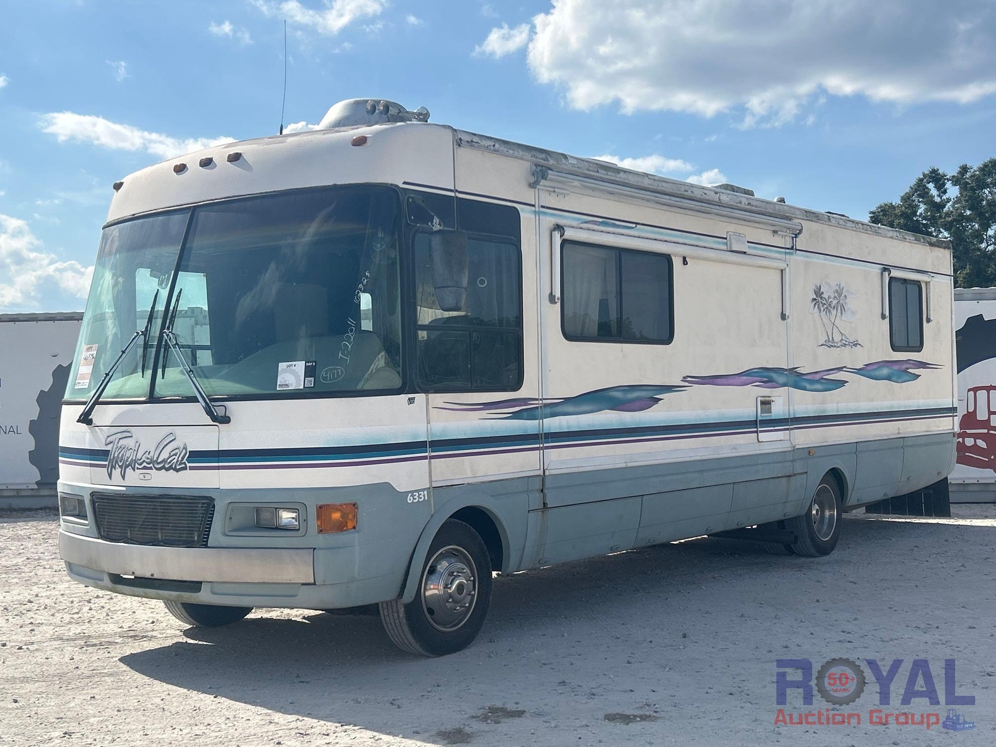 Year: 1999 Make: Ford Model: F53 Vehicle Type: Recreational Vehicle Mileage: Plate: Body Type: Cl... (A55853)