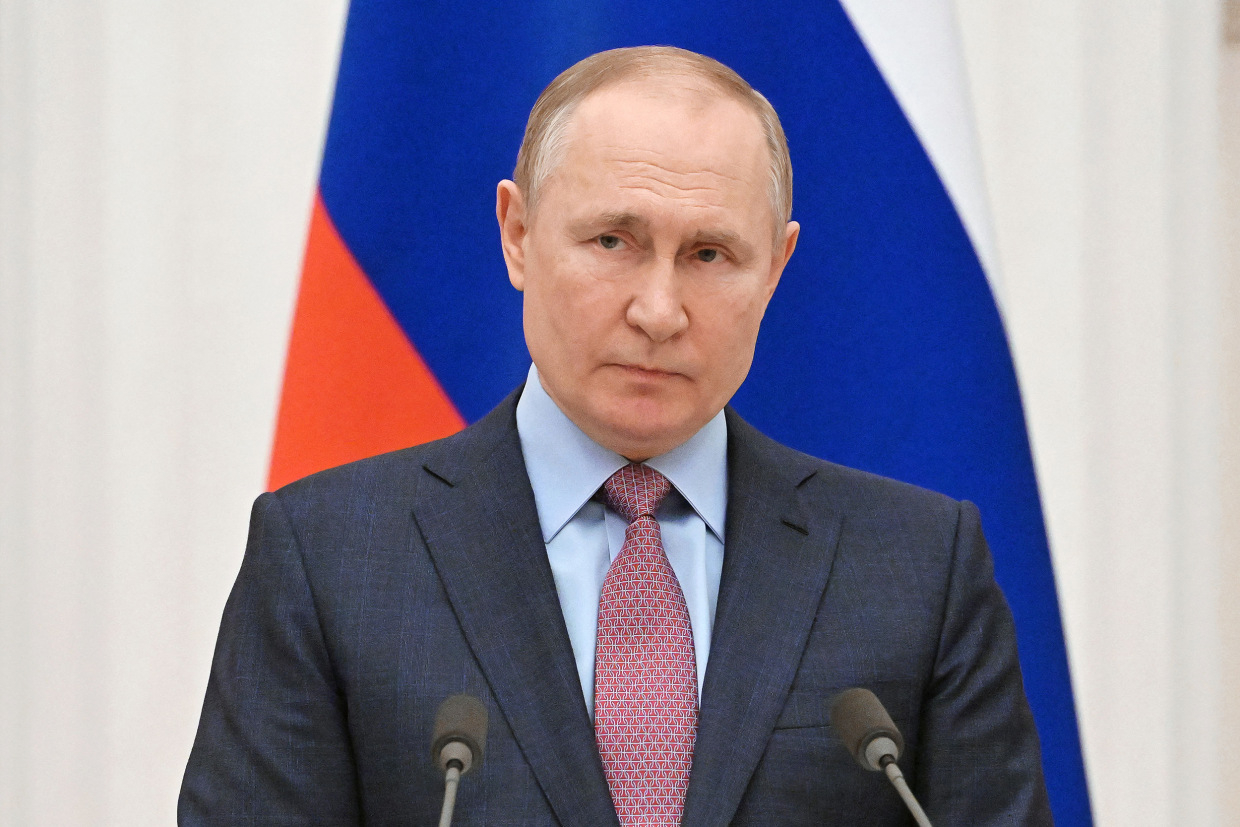 220228-vladimir-putin-ac-423p-1b9ef2.jpg
