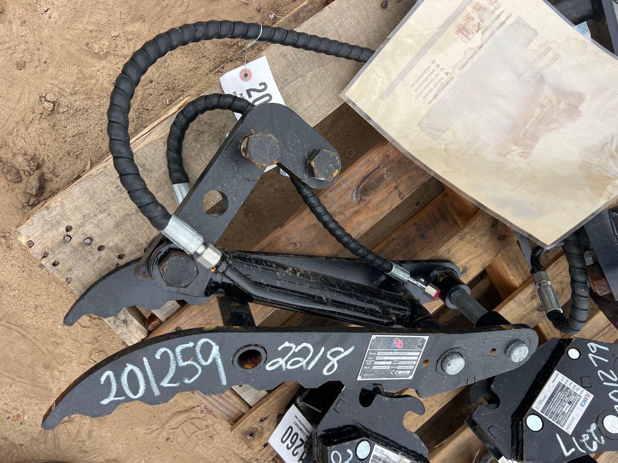 UNUSED IRANCH HYD EXCAVATOR THUMB CLAMP (A54757)