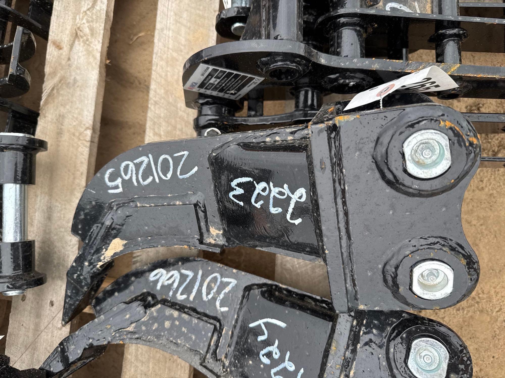 UNUSED IRANCH 1R EXCAVATOR RIPPER (A54757)