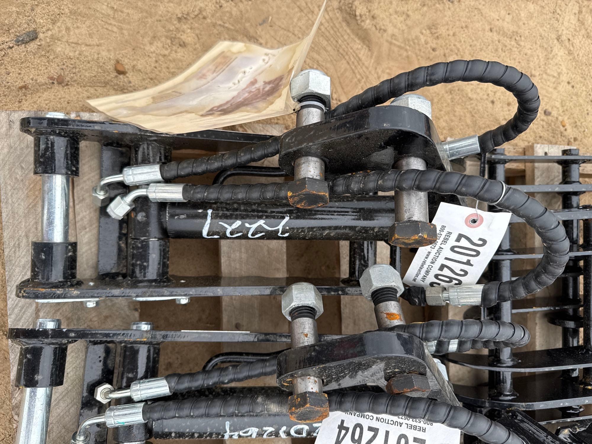 UNUSED IRANCH HYD EXCAVATOR THUMB CLAMP (A54757)