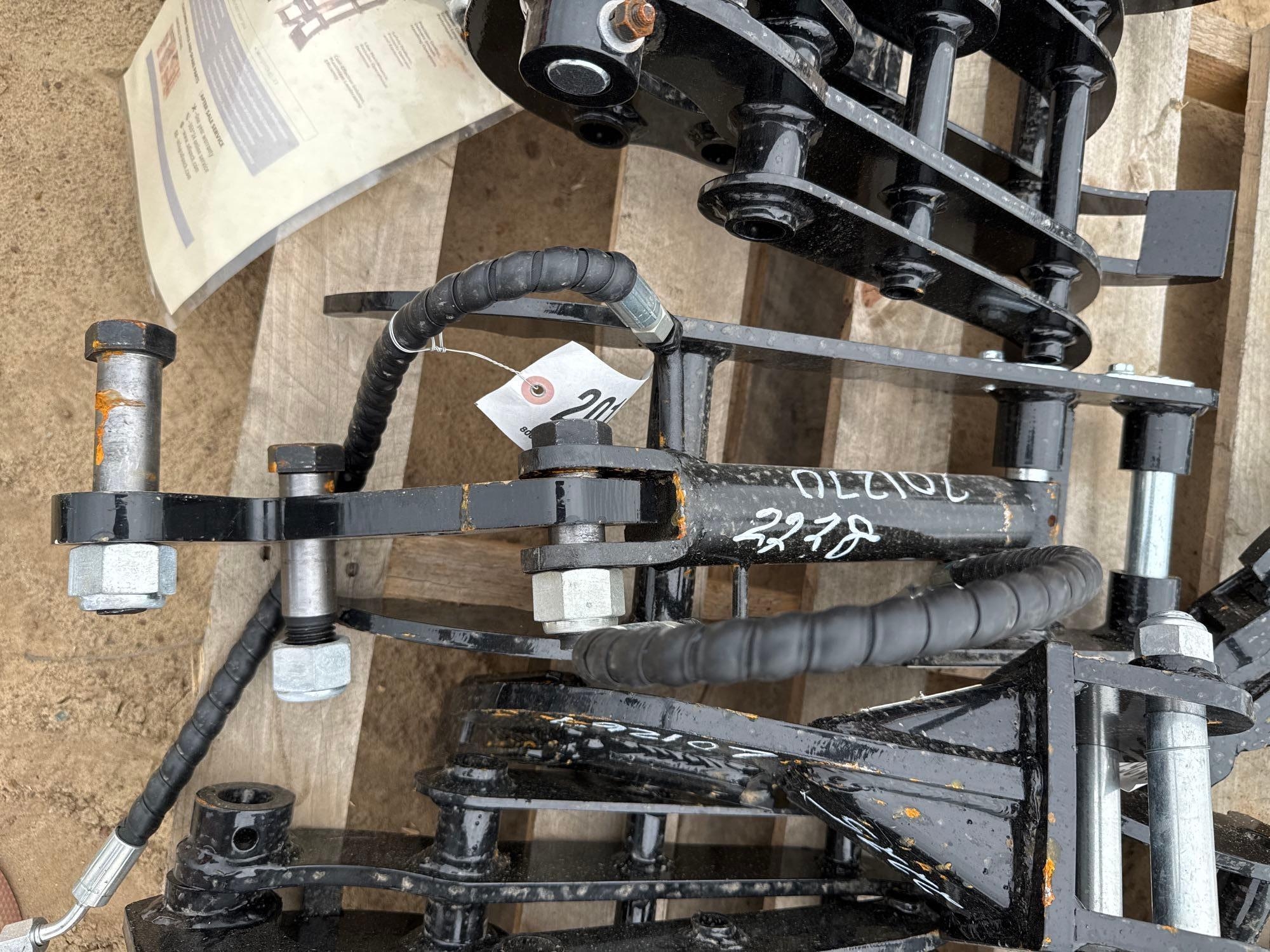 UNUSED IRANCH HYD EXCAVATOR THUMB CLAMP (A54757)