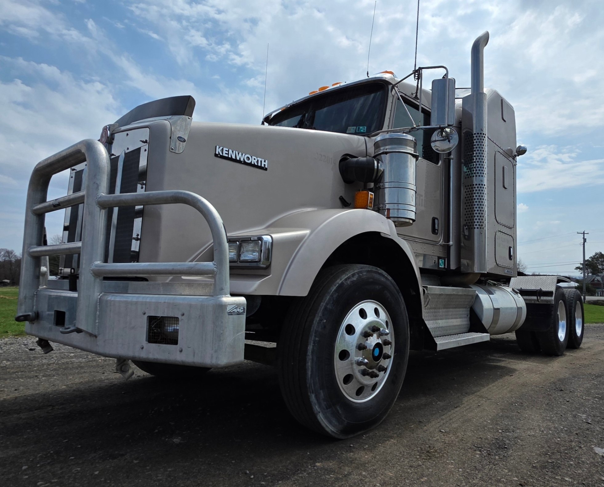 2012 KENWORTH T800 MID-ROOF SLEEPER (A45333)