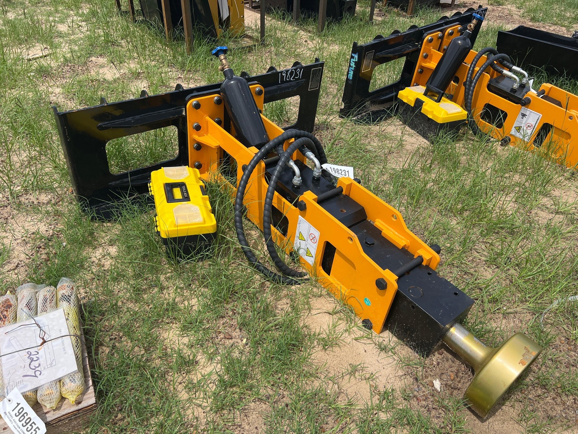 UNUSED FUTURE SKID STEER PILE HAMMER (A51244)